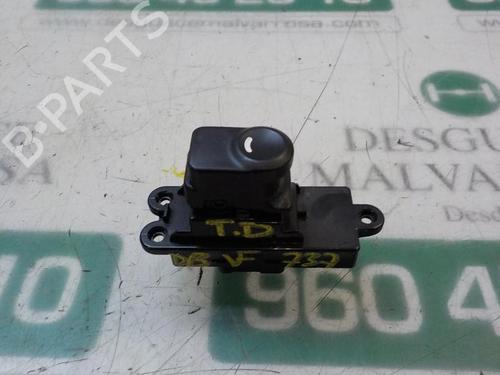 Used Right rear window switch Right rear window switch HYUNDAI i30 Estate (FD) [2007-2012] 3869051 3869051