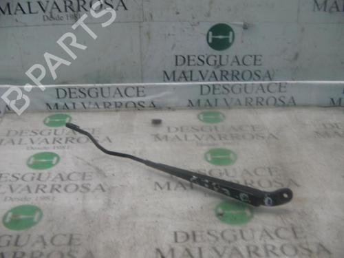 Used Front windshield wiper arm CITROËN XSARA (N1) 2.0 HDi 90 (90 hp) 3782099