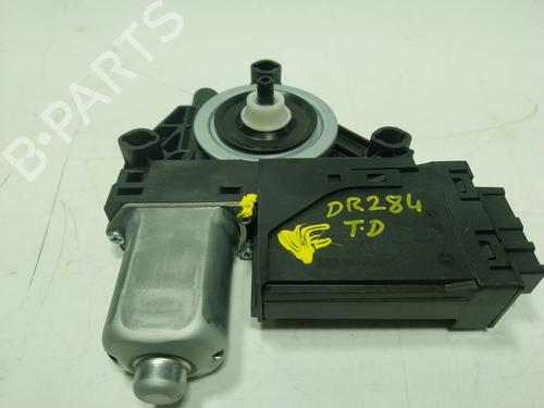 Used Right rear window motor Right rear window motor VOLVO XC60 II (246) D4 Polestar (200 hp) 27598025 27598025