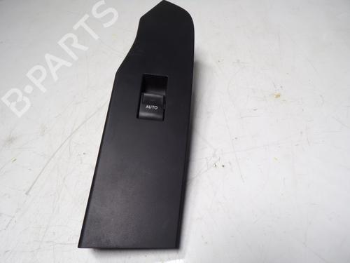 Used Right front window switch TOYOTA AURIS Estate (_E18_) 1.8 Hybrid (ZWE186_, ZWE186R, ZWE186H) (136 hp) 12204523