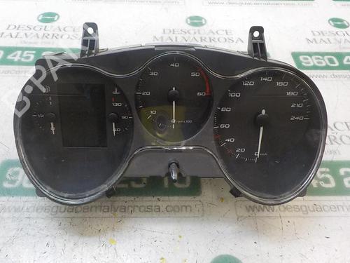 Used Instrument cluster SEAT LEON (1P1) 1.6 TDI (105 hp) 3870404