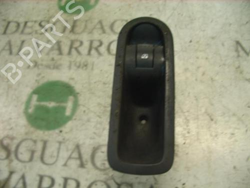 Used Left rear window switch RENAULT MEGANE II (BM0/1_, CM0/1_) 1.9 dCi (BM0G, CM0G) (120 hp) 3764159
