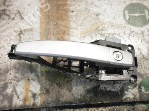 Used Front left exterior door handle OPEL ZAFIRA / ZAFIRA FAMILY B (A05) 1.9 CDTI (M75) (120 hp) 3790771