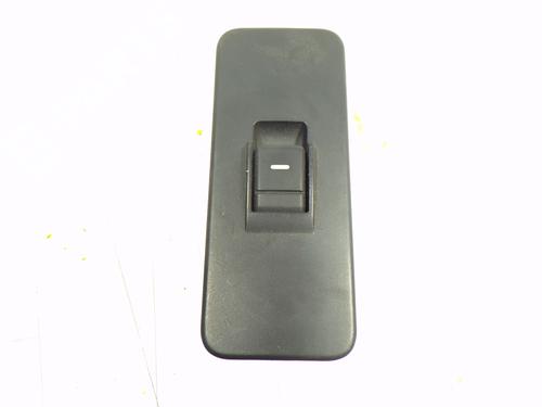 Used Right rear window switch Right rear window switch LAND ROVER RANGE ROVER III (L322) 3.6 D 4x4 (272 hp) 8912879 8912879