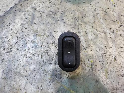 Used Right front window switch Right front window switch OPEL CORSA C (X01) 1.7 DI (F08, F68) (65 hp) 3850446 3850446