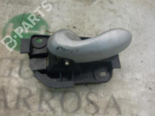Used Front left interior door handle Front left interior door handle FIAT PUNTO (188_) 1.3 JTD 16V (70 hp) 4019577 4019577