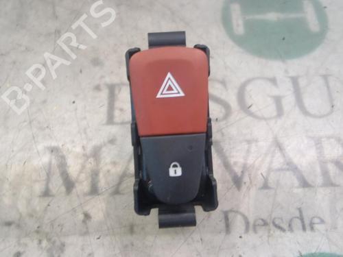 Used Warning switch RENAULT MEGANE III Hatchback (BZ0/1_, B3_) 1.5 dCi (106 hp) 3799061