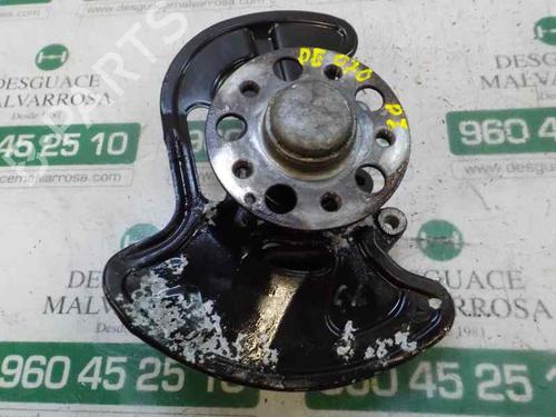 Used Left front steering knuckle Left front steering knuckle MERCEDES-BENZ C-CLASS (W204) C 220 CDI (204.002) (170 hp) 5339893 5339893