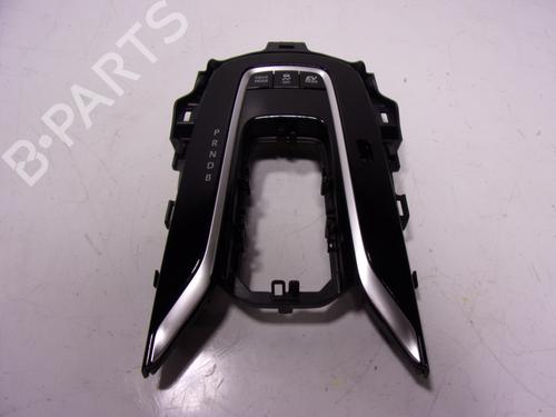 Used Electronic module Electronic module TOYOTA COROLLA Cross (ZVG1_, ZSG1_, MXGH1_, MXGA1_) 1.8 Hybrid (ZVG13) (140 hp) 15880725 15880725