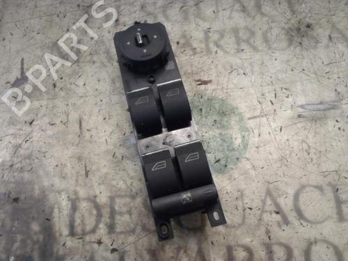 Used Left front window switch Left front window switch FORD FOCUS III 1.0 EcoBoost (125 hp) 3814599 3814599