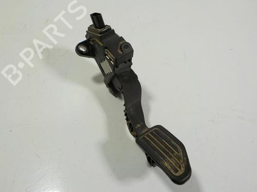Used Pedal TOYOTA YARIS (_P13_) 1.0 (KSP130_, KSP130) (69 hp) 13057091