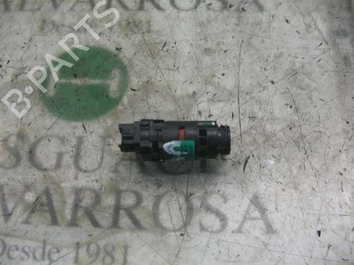 Used Electronic module Electronic module ALFA ROMEO 147 (937_) 1.9 JTD (937.AXD1A, 937.BXD1A, 937.AXV1A, 937.BXB1A,... (115 hp) 6619199 6619199
