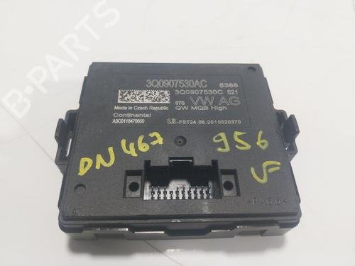 Used Electronic module Electronic module VW MULTIVAN T5 (7HM, 7HN, 7HF, 7EF, 7EM, 7EN) 2.0 TDI (140 hp) 18152354 18152354