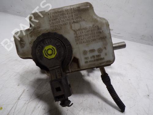 Brake master cylinder VW GOLF VI (5K1) 1.6 TDI | BP10002624M77 