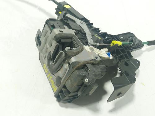 Høyre foran lås MERCEDES-BENZ C-CLASS T-Model (S205) C 220 BlueTEC / d (205.204) (170 hp) 30609627