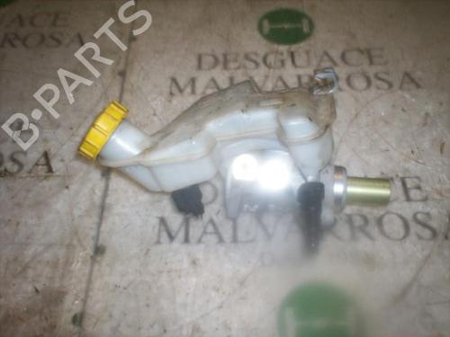 Used Brake master cylinder FORD FIESTA V (JH_, JD_) 1.4 TDCi (68 hp) 3738024