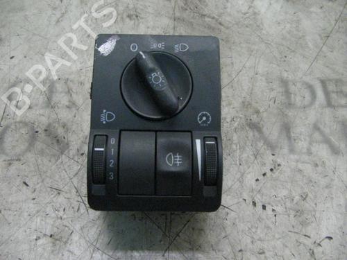 Used Headlight switch Headlight switch OPEL CORSA C (X01) 1.2 (F08, F68) (75 hp) 3787437 3787437