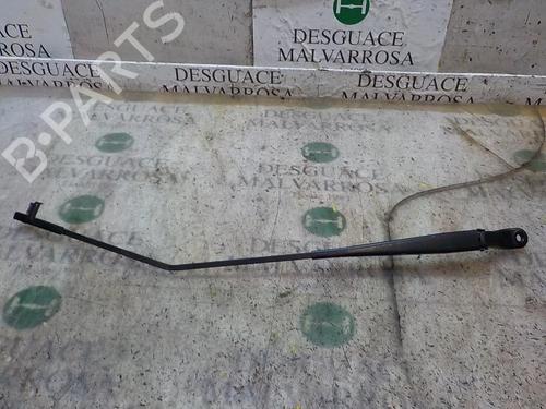 Used Front windshield wiper arm Front windshield wiper arm 3848618 3848618