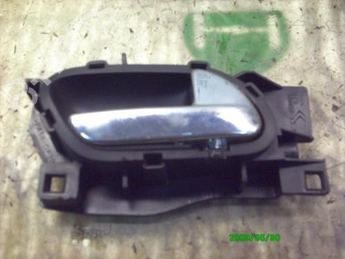 Used Rear right interior door handle Rear right interior door handle CITROËN C4 I (LC_) 1.6 HDi (90 hp) 3756775 3756775