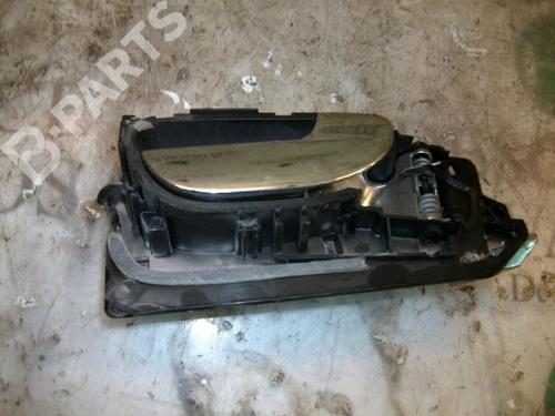 Used Front right interior door handle Front right interior door handle PEUGEOT 307 Break (3E) 2.0 HDI 110 (107 hp) 3740685 3740685