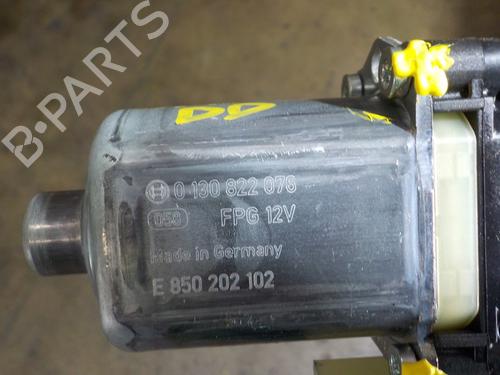 Right front window motor SEAT LEON (5F1) 1.5 TSI | BP13404729E20 
