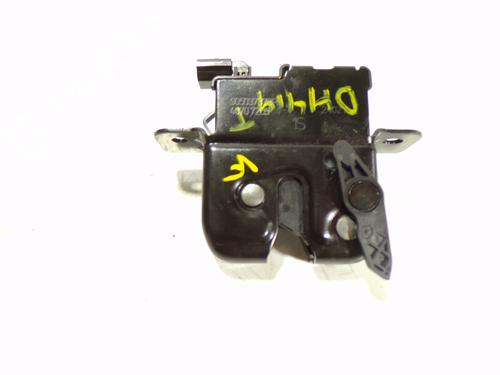 tailgate-lock-dacia-sandero-ii-tce-90-b8m1-b8ma-b8ac-905039605r-2012-8416184 main image