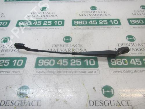 Used Front windshield wiper arm SKODA ROOMSTER (5J7) 1.6 TDI (105 hp) 4002459