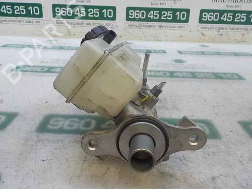 Used Brake master cylinder RENAULT CAPTUR I (J5_, H5_) [2013-2025]  5881378