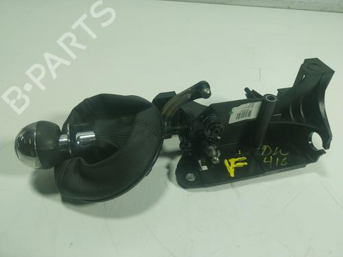 Used Gear lever Gear lever FIAT 500 (312_) 1.2 (312AXA1A) (69 hp) 17944851 17944851