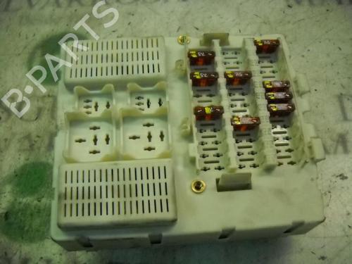 Used Fuse box Fuse box FORD TRANSIT CONNECT (P65_, P70_, P80_) 1.8 Di (75 hp) 3749402 3749402
