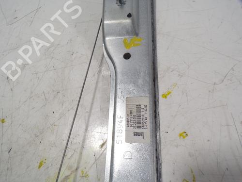 Front right window mechanism PEUGEOT 208 I (CA_, CC_) 1.0 VTi | BP8943358C23 