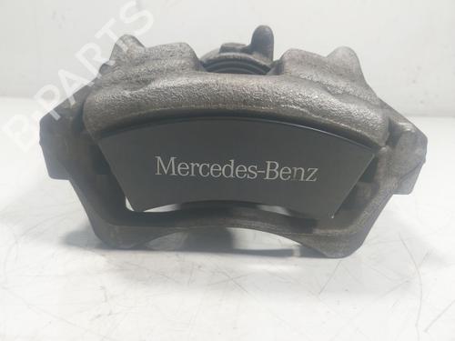 Used Left front brake caliper Left front brake caliper MERCEDES-BENZ GLA-CLASS (X156) GLA 180 (156.942) (122 hp) 17110611 17110611