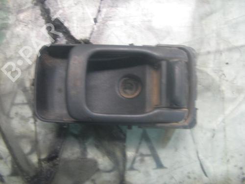Høyre foran invendig håndtak NISSAN ALMERA I Hatchback (N15) 2.0 D (75 hp) 3741443