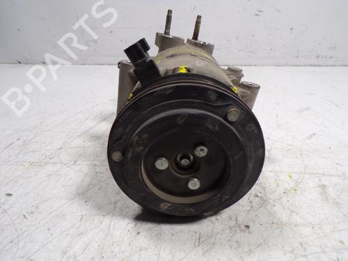Used AC compressor AC compressor FORD FIESTA VI (CB1, CCN) 1.5 TDCi (75 hp) 8727325 8727325