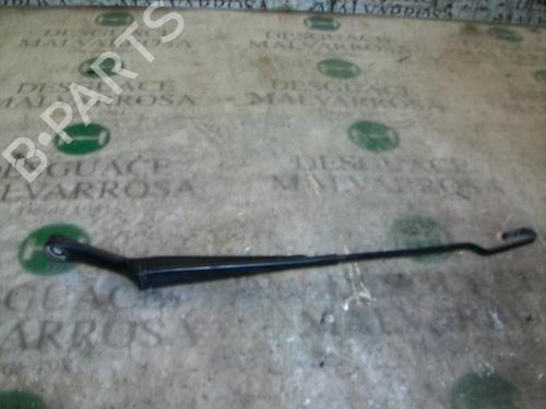 Used Front windshield wiper arm Front windshield wiper arm 3779488 3779488