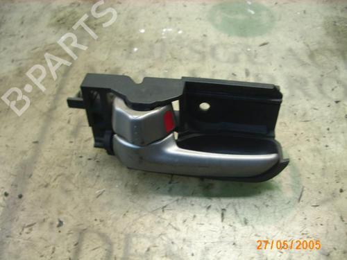 Used Front left interior door handle Front left interior door handle SUZUKI SWIFT III (MZ, EZ) 1.3 DDiS (RS413D) (69 hp) 3779442 3779442