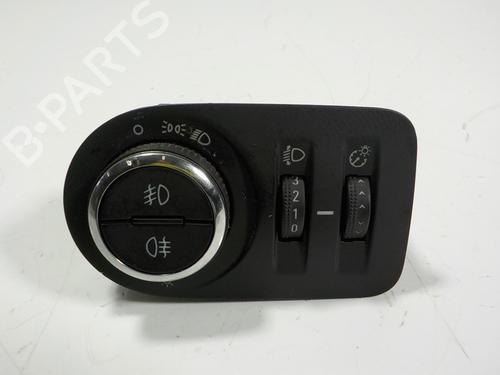 Used Headlight switch OPEL CORSA E (X15) 1.4 (08, 68) (90 hp) 12979959