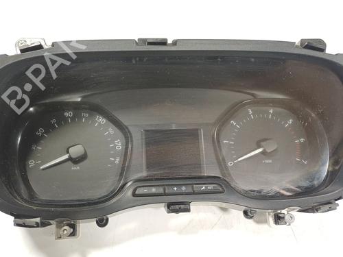 Used Instrument cluster Instrument cluster 36756737 36756737