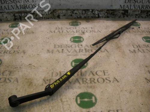Used Front windshield wiper arm KIA CARENS II MPV (FJ) 2.0 CRDi (113 hp) 3736371