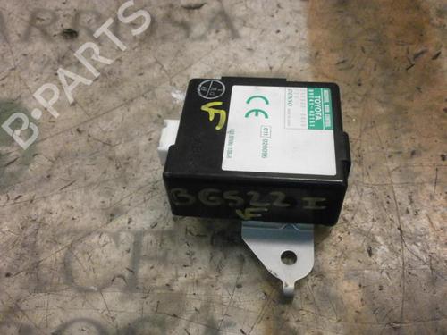 Used Electronic module TOYOTA RAV 4 II (_A2_) [2000-2005]  3788188