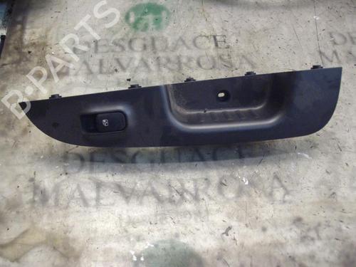 right-rear-window-switch-kia-carens-iii-mpv-un-935801d5013w-2006-2007-2008-2009-2010-2011-2012-2013-3785924 main image