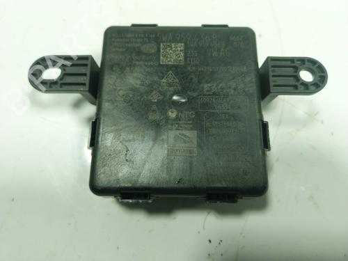 Used Electronic module Electronic module VW GOLF VIII (CD1, DA1) 2.0 TDI (116 hp) 17710189 17710189