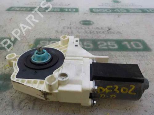 Used Right front window motor AUDI A4 B8 (8K2) 2.0 TDI 16V (140 hp) 6240828