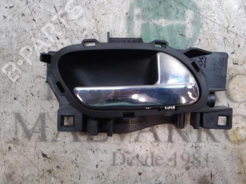 Used Rear right interior door handle Rear right interior door handle PEUGEOT 308 I (4A_, 4C_) 1.6 HDi (90 hp) 3819376 3819376
