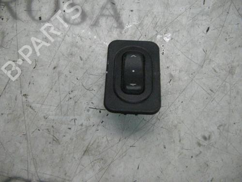 Used Right front window switch OPEL MERIVA A MPV (X03) 1.7 CDTI (E75) (100 hp) 3774858