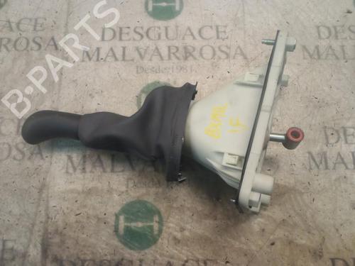 Used Gear lever DACIA SANDERO 1.2 16V (75 hp) 7409893