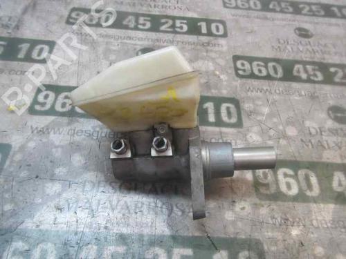 Used Brake master cylinder PEUGEOT 3008 I MPV (0U_) 1.6 VTi (120 hp) 3863768
