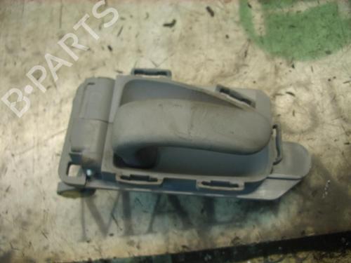 Venstre bagtil invendig håndtag CITROËN XSARA PICASSO (N68) 1.6 HDi (90 hp) 3783254