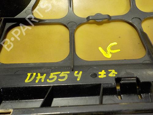 Kotflügel links vorne VW TOUAREG (7LA, 7L6, 7L7) 3.0 V6 TDI | BP8176199C41 
