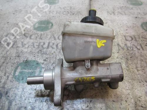 Used Brake master cylinder DACIA LOGAN MCV (KS_) 1.5 dCi (KS0W) (86 hp) 4009399